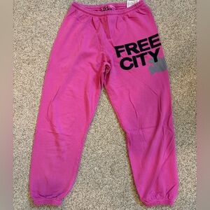 Free City Women’s Magenta Joggers